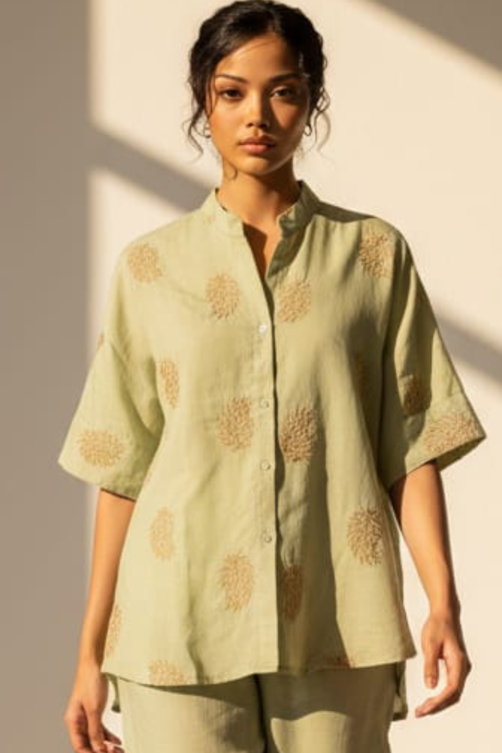 1232 EMBRODERY SHIRT