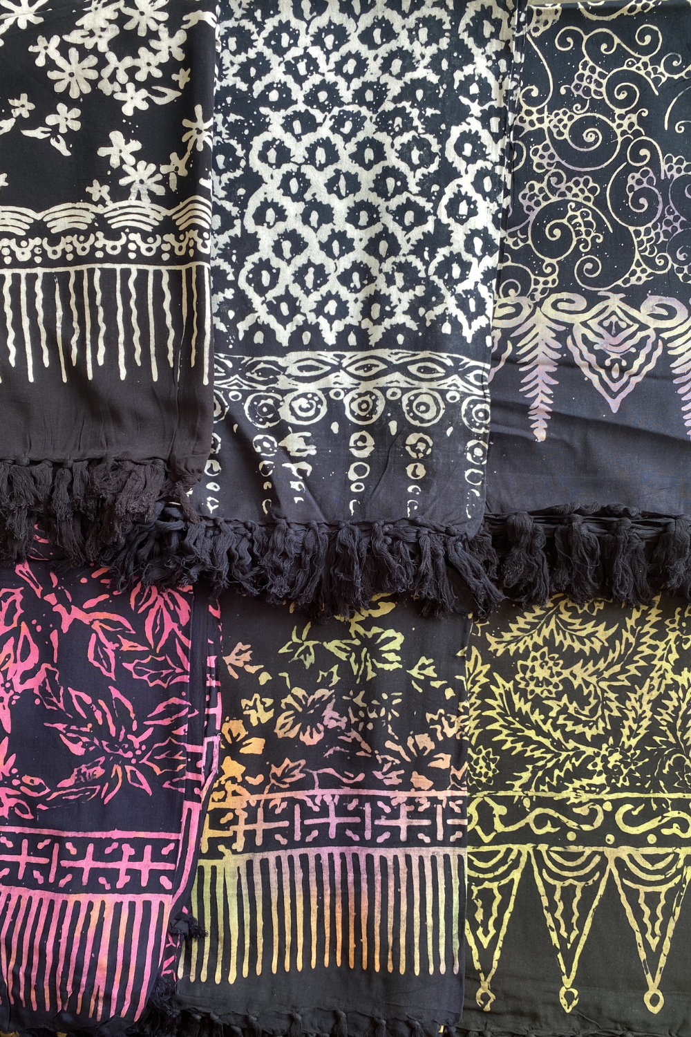 PAREO BATIK BALI - NEGRO